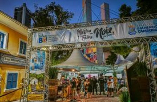 “Música na Feira com Noix é da Barra” animou a Praça do Pescador com muito som e cultura