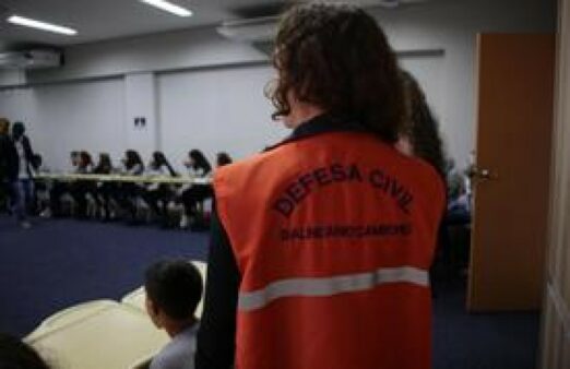 Professores iniciam capacitação em nova edição do projeto Defesa Civil na Escola