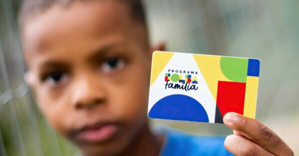 Bolsa Família: Caixa paga hoje aos beneficiários com NIS final 3