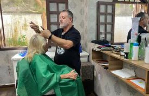 Secretaria da Pessoa Idosa tem oficina de barbearia todas as quartas-feiras