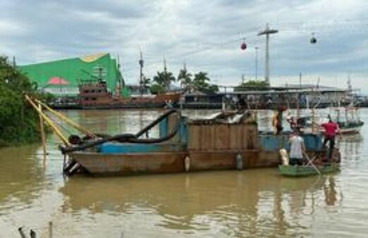Desassoreamento do Ribeirão do Kiko está em fase final