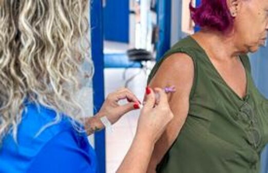Vacina da gripe já está disponível para todos os públicos em Balneário Camboriú
