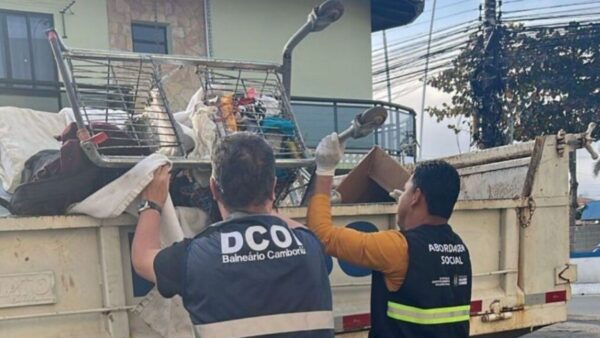 Ação em Balneário Camboriú desocupa imóveis usados por pessoas em situação de rua