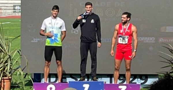 Atletas de Balneário Camboriú conquistam medalhas de ouro e prata no Meeting de Lisboa