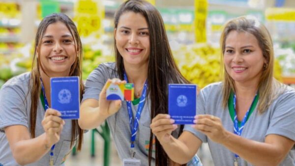 Em julho, 1 milhão de famílias saem do Bolsa Família por superarem limite de renda