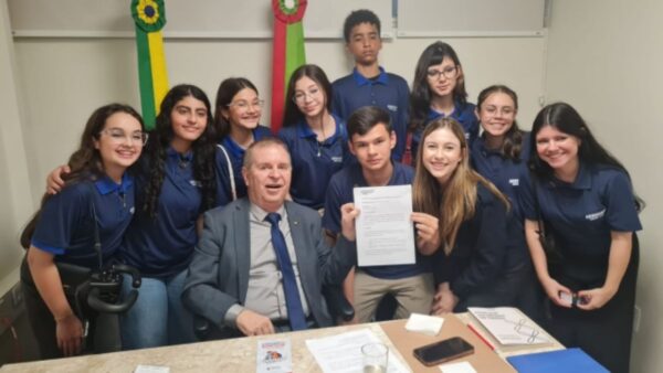 Eskudlark apoia projeto de educação inclusiva em Balneário Camboriú