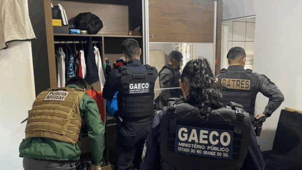 Operação bloqueia R$ 27,5 milhões de 32 suspeitos de lavar dinheiro do tráfico em SC