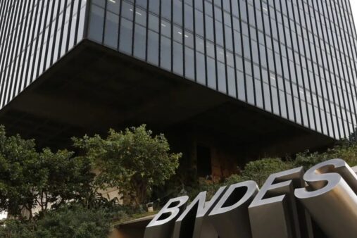 Empresas de SC recebem R$ 632 mi do BNDES por meio do Brasil Soberano