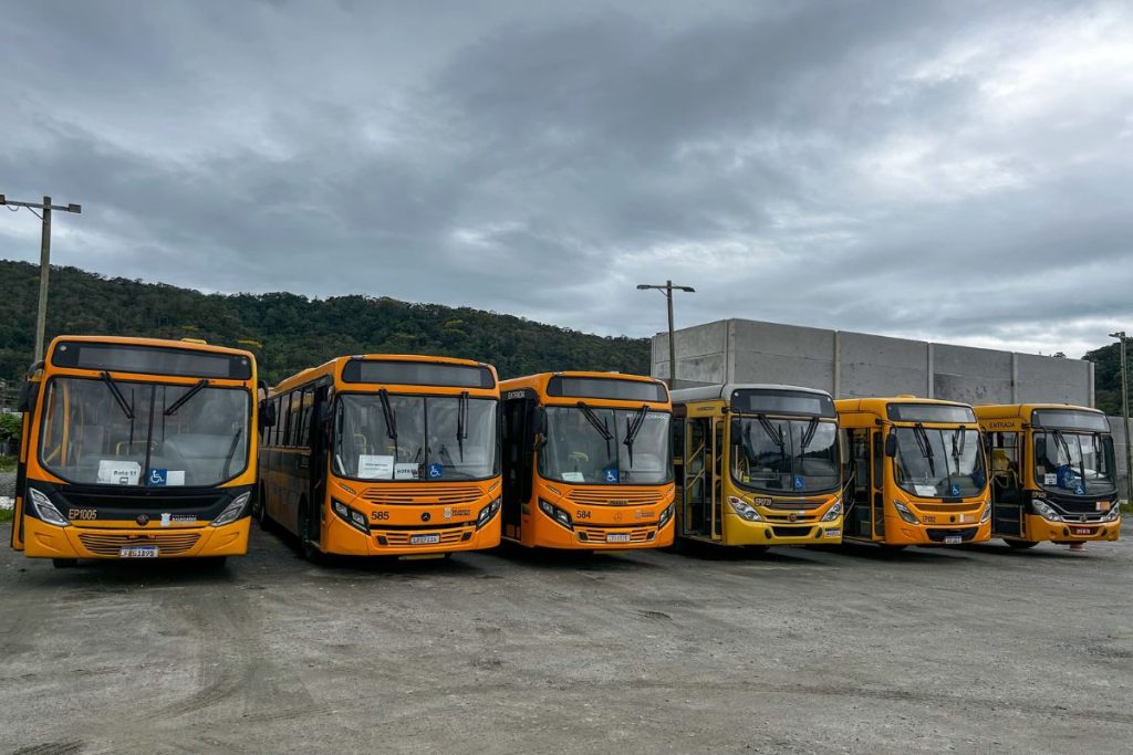 Balneário Camboriú abre inscrições para transporte escolar gratuito