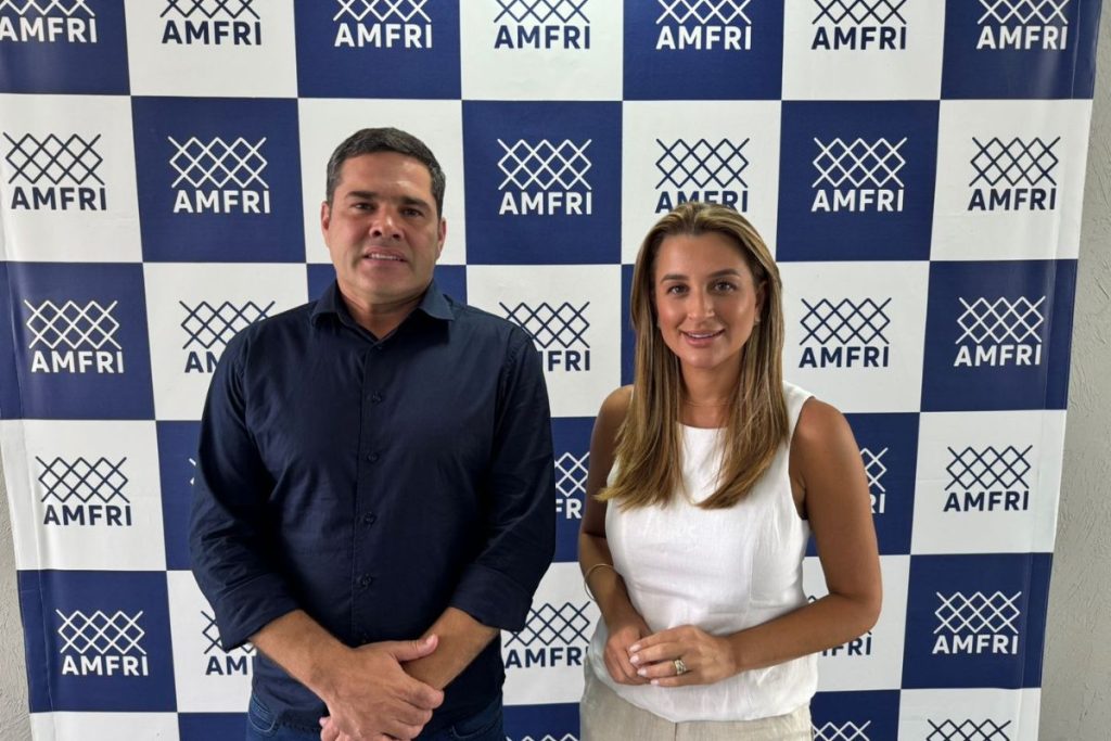 Juliana Pavan assume presidência do CIM-Amfri