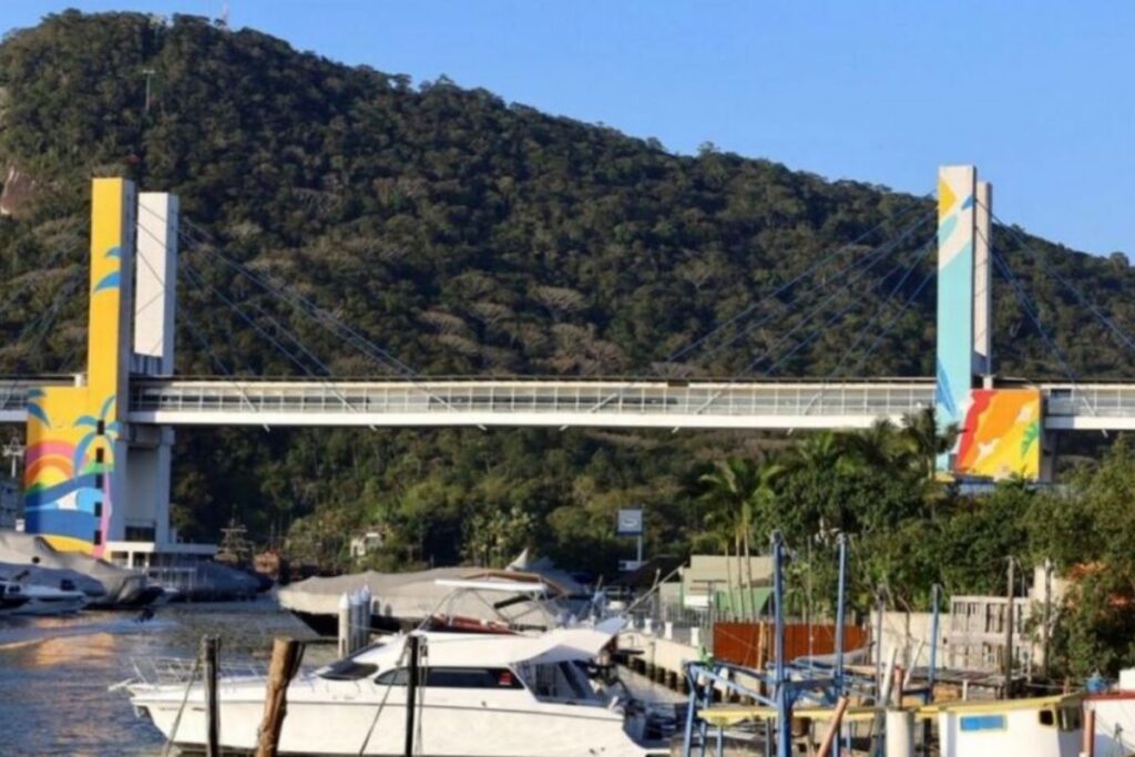 Balneário Camboriú abre licitação para concessão da Passarela da Barra