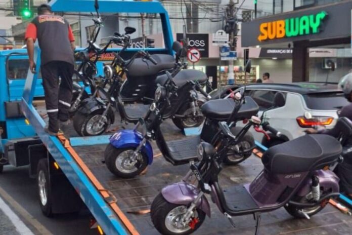 Balneário Camboriú reforça Blitz e recolhe 11 veículos elétricos irregulares