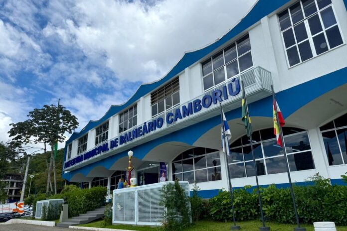 Balneário Camboriú mantém serviços essenciais no feriado de 1º de Maio