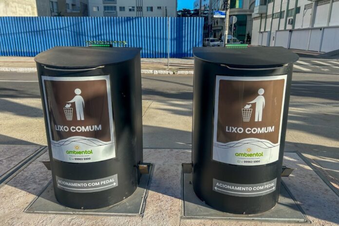 Balneário Camboriú testa sensores em lixeiras subterrâneas para otimizar coleta