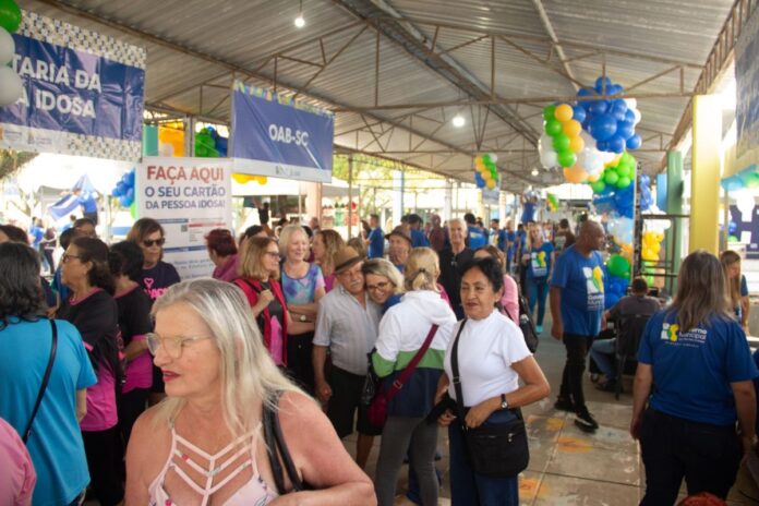 Bairro Nova Esperança recebe edição do Agito no Bairro em Balneário Camboriú