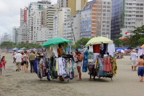 BC encerra inscrições presenciais para ambulantes 2026/2027