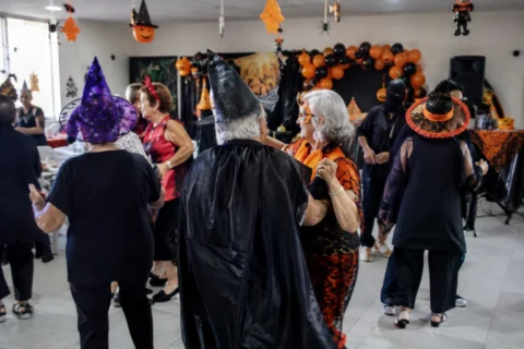 BC faz festa Halloween 60+ para idosos nesta quarta