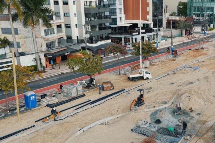 BC inicia travessias de pedestres na Praia Central