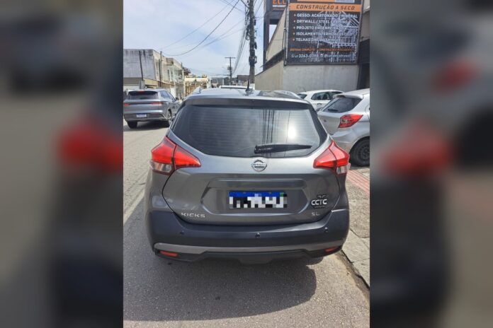 Carros colidem na Rua Corupá em BC sem feridos