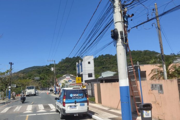 Cosip retira 600 kg de fios obsoletos na Barra em BC