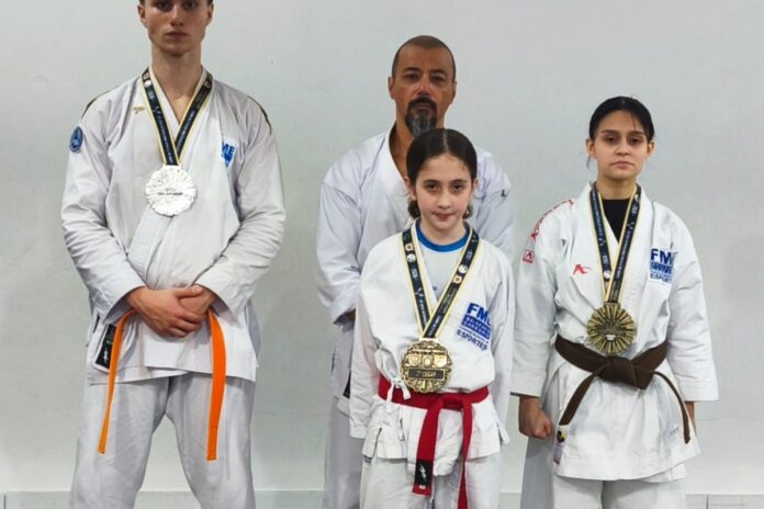 Karatê de BC conquista três medalhas no Open de Joinville