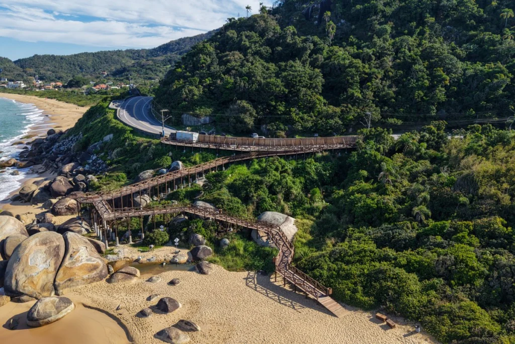 Obra do deck de Taquarinhas em BC entra na reta final