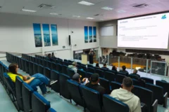 Reunião de SC apresenta gestão ambiental da orla da Praia Central em BC