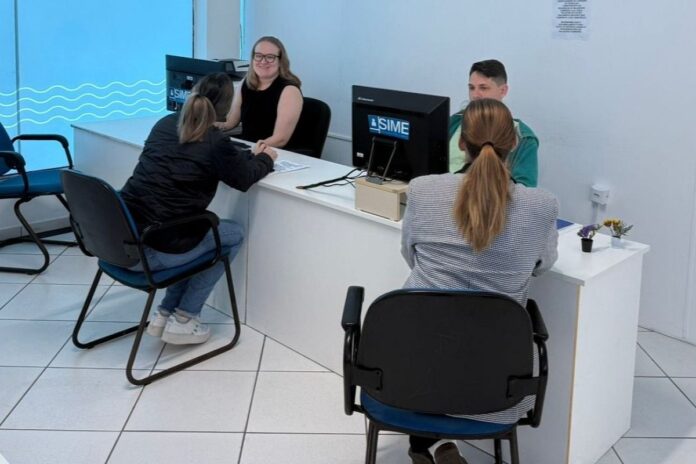 SIME de BC abre semana com 249 vagas de emprego disponíveis