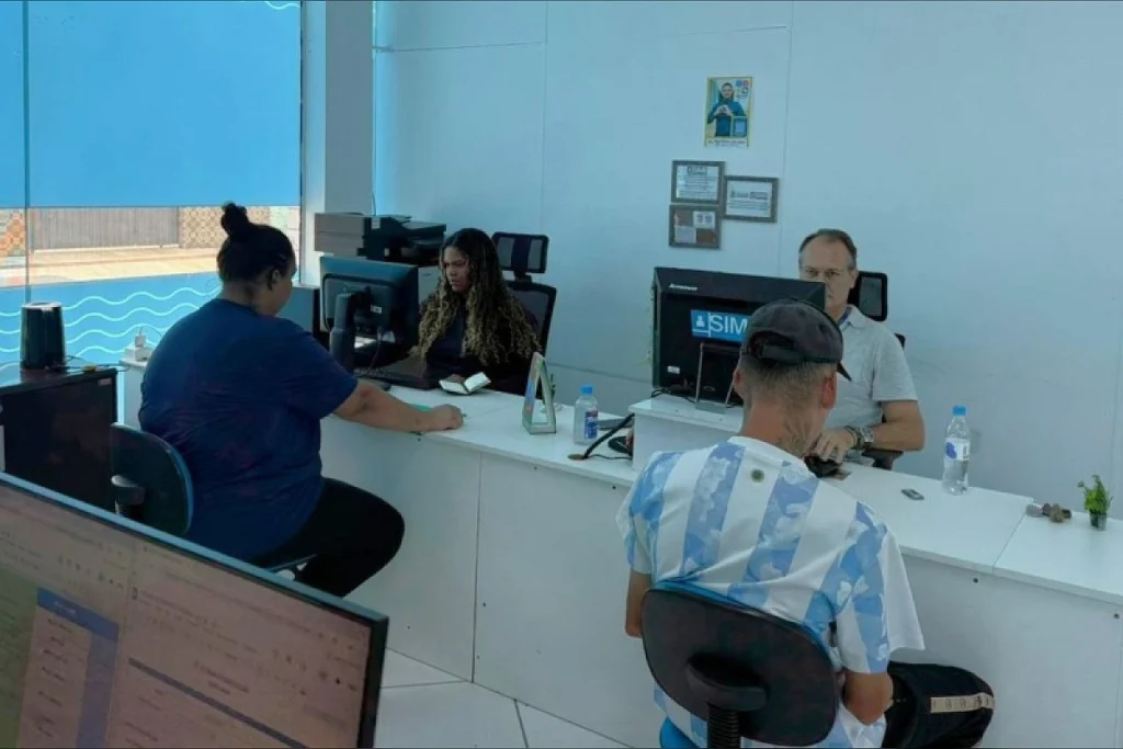 SIME de BC oferece 249 vagas de emprego nesta segunda-feira
