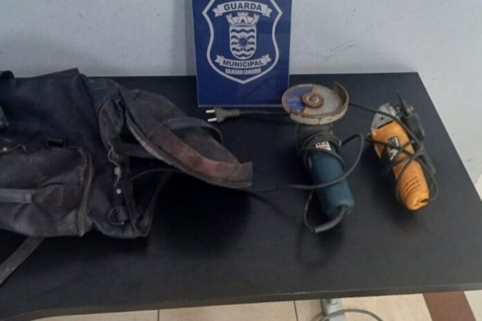 Guarda Municipal detém suspeito de furtar materiais de obra no Centro de BC