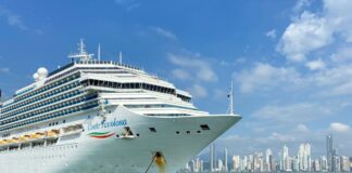 Costa Favolosa faz duas escalas em Balneário Camboriú nesta semana