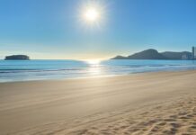 Sol predomina e final de semana será de calor em Balneário Camboriú