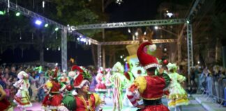 Balneário Camboriú terá Desfile de Natal no sábado e Parada Natalina no domingo