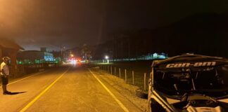 Jeep tipo gaiola atropela e mata duas pessoas na zona rural de Camboriú