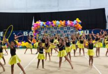 Festival marca encerramento das escolinhas de ginástica rítmica em Balneário Camboriú