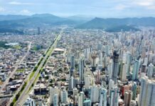 Balneário Camboriú apresenta minuta do microzoneamento em conferência no dia 18 Balneário Camboriú apresenta minuta do microzoneamento em conferência no dia 18